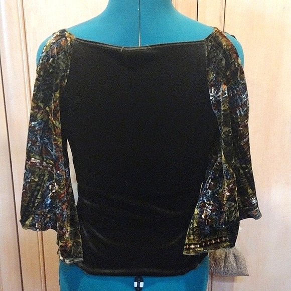 🖤Vintage Velvet Dark Olive Green Fairy Crop Top w/ Split 3/4 Bell Sleeve - Picture 17 of 17